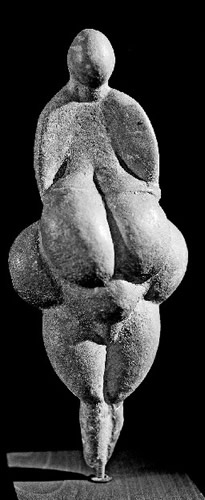 PEP CAMPILLO on X: CALIPIGIO de hermosas nalgas καλλίπυγος, voz griega  formada de καλός+πυγή (bello + nalgas) Foto: culo de Aquiles, estatua de  #AGON La competició a l'antiga Grècia” del @CaixaForum de #