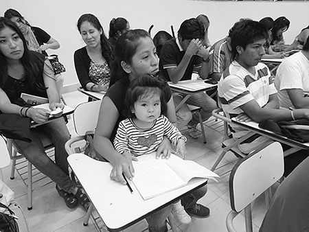 Descripción: Macintosh HD:Users:sabrinaroth:Documents:Trabajo:TUPAC:Fotos:Fotos para aniversario:EDUCACION:CHARLA DE LAS CARRERAS EN EL EL INSTITUTO EDUCACION (29).JPG